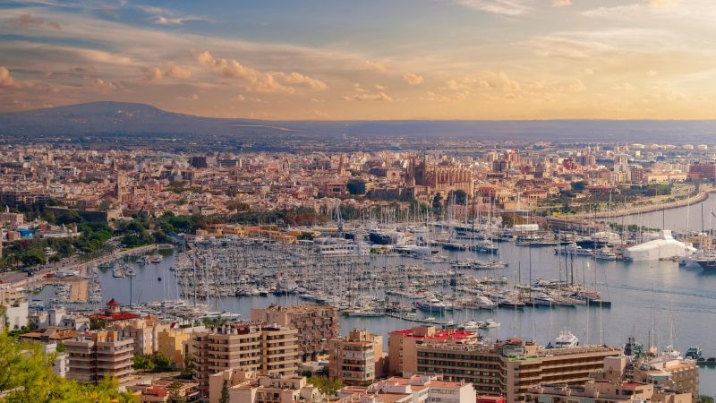 Visit Palma de Mallorca with kids