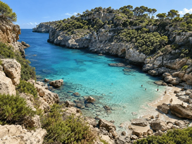 Caló des Moro, cala de aguas turquesas en el sureste de Mallorca