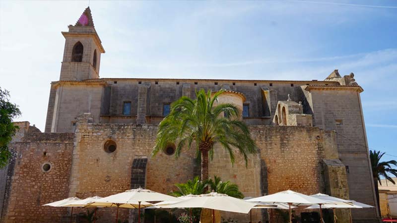 Iglesia de Sant Andreu de santanyi