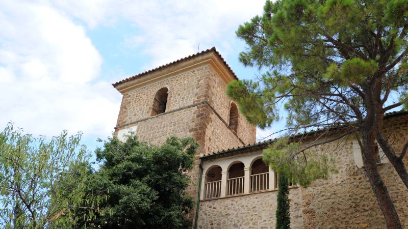 visitar iglesia de Sant Joan Baptista en deia